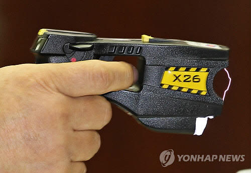 테이저건[연합뉴스 자료사진]